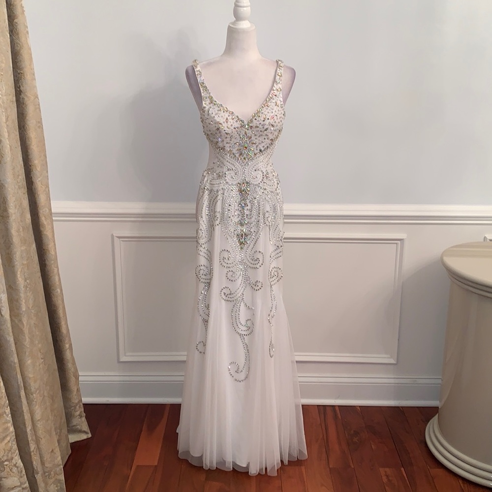 Sean Collection Rhinestone & Sequin Open Back Whi… - image 1